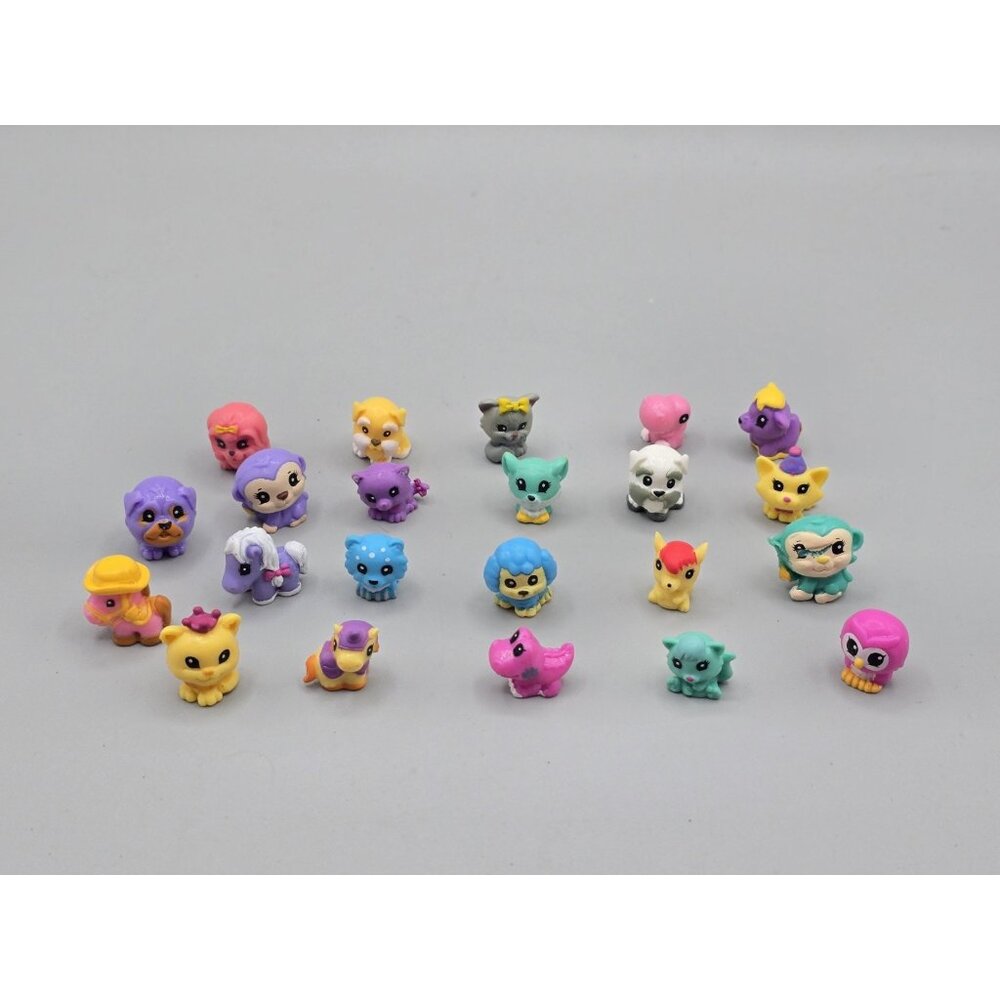 Squinkies Mixed Lot of 22 Figures Animals Dogs, Cats‎